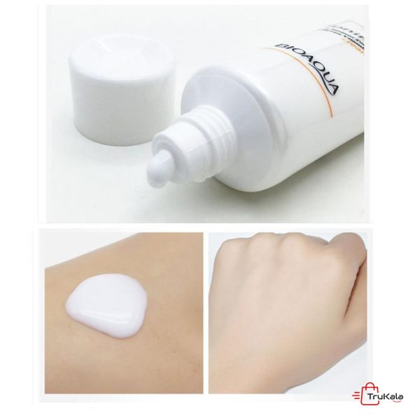 فوم شستشوی روشن کننده 7 ویتامین بیواکوا