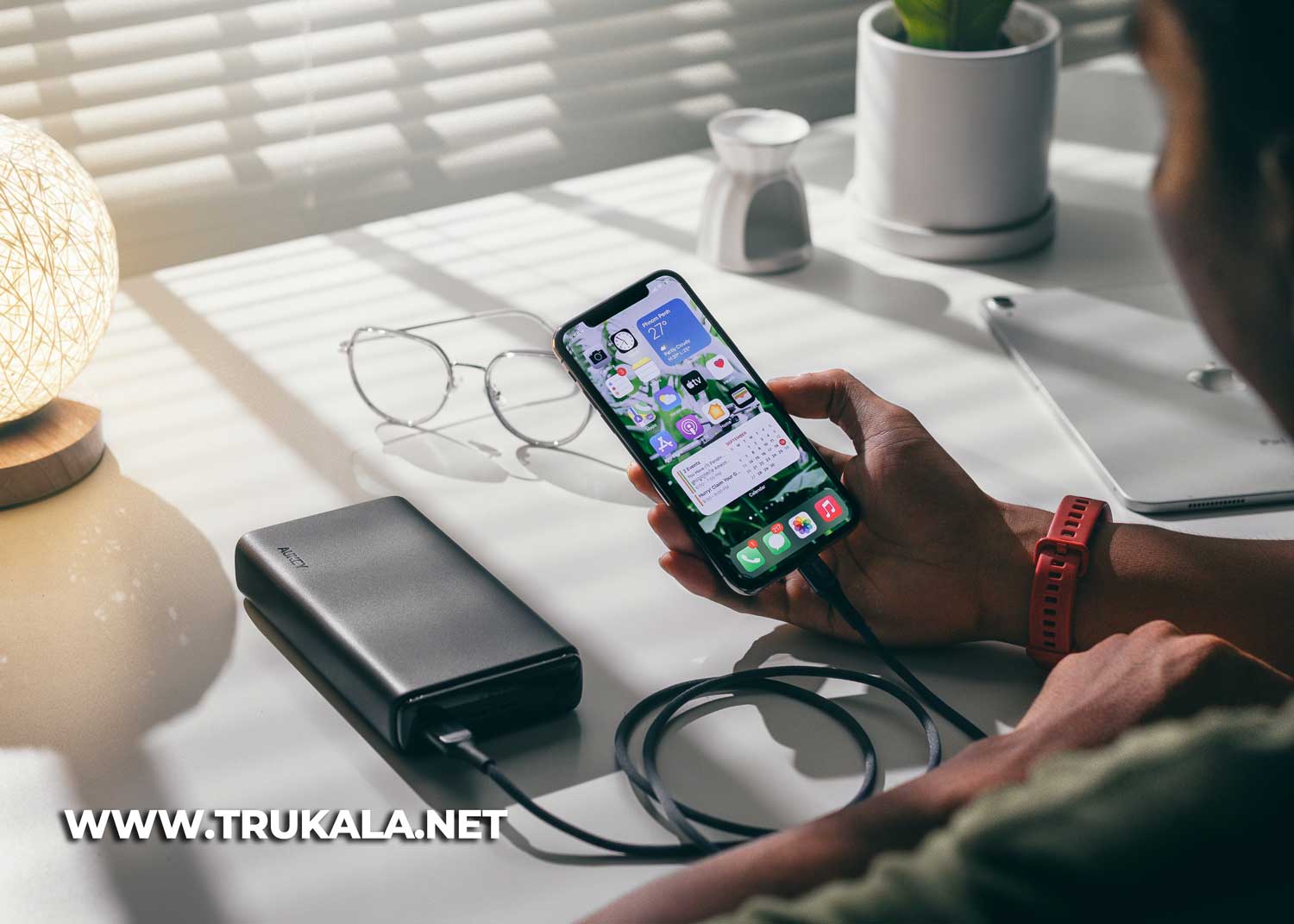 چگونه شارژر مناسب خود را انتخاب کنیم؟