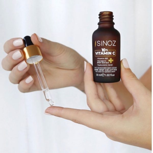 سرم روشن کننده ویتامین سی سینوز