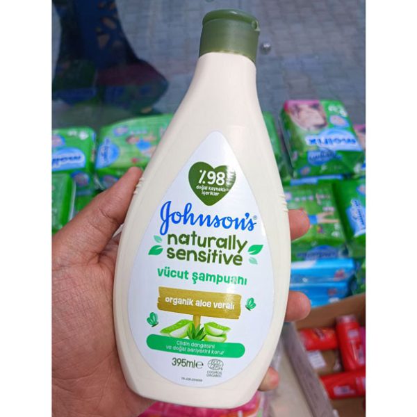 شامپو بدن حساس طبیعی کودک جانسون