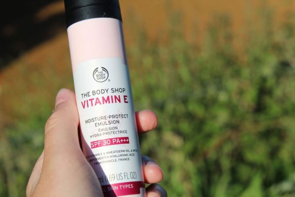 ضد آفتاب بادی شاپ آبرسان و مرطوب کننده ویتامین E | مناسب انواع پوست