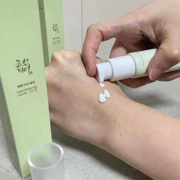 سرم روشن کننده ویتامین سی بیوتی آف جوسان