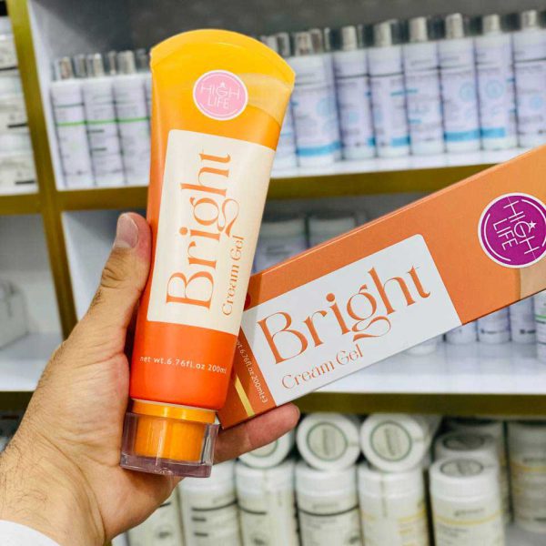 کرم روشن کننده هایلایف