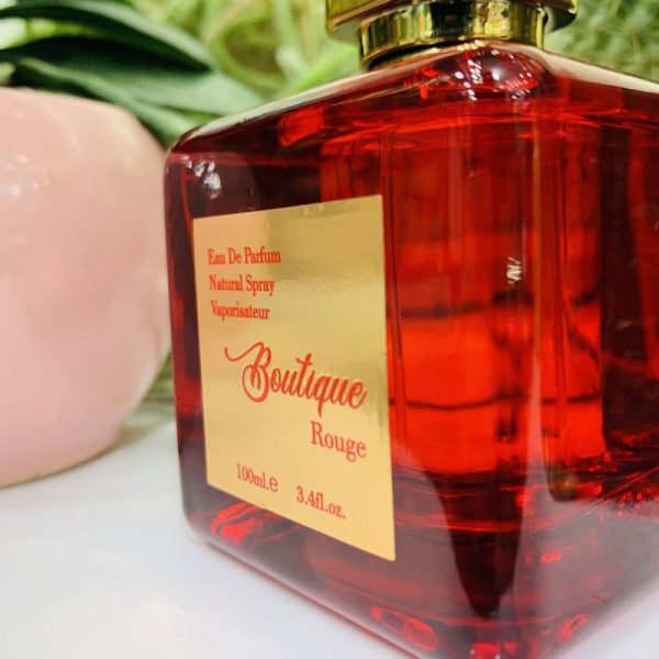 ادکلن زنانه باکارات رژ پارلمنت