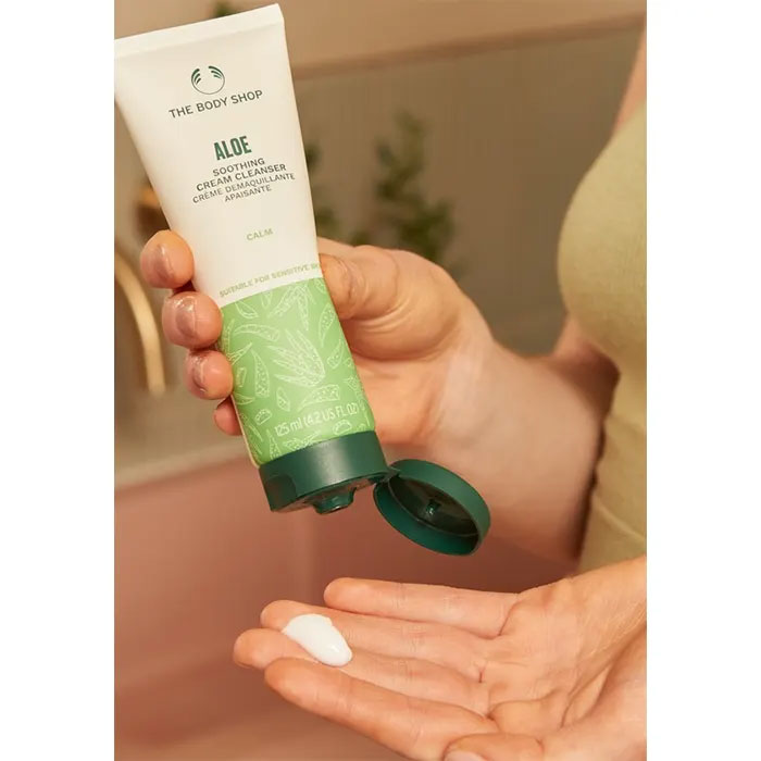 کرم شست و شو صورت آلوئه ورا بادی شاپ