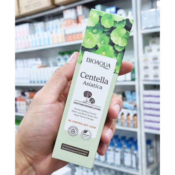 لوسیون صورت ضد جوش سنتلا بیوآکوا