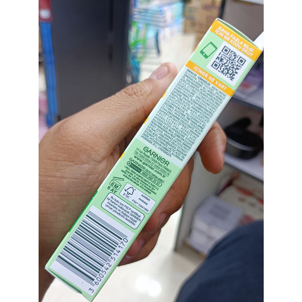 كرم دور چشم گارنير