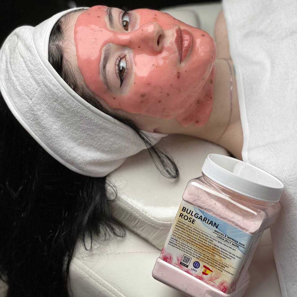 Linda-Bulgarian-rose-jelly-mask-650-gr-2 ماسک لاتکسی گل رز لیندا
