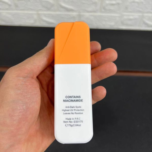 فواید لوسیون جوانساز ضد آفتاب استلین