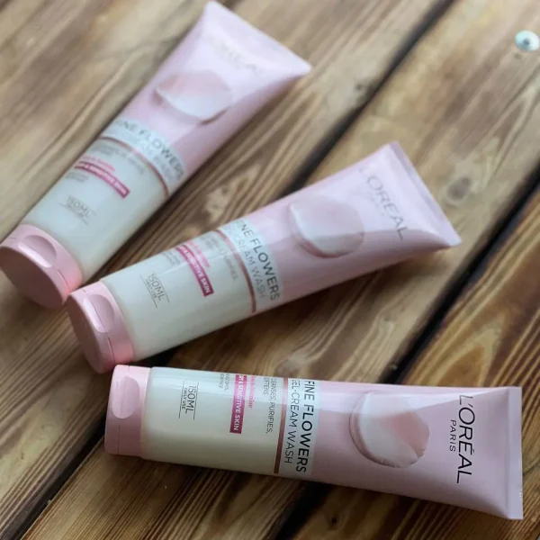 قیمت ژل شستشو گل رز لورال