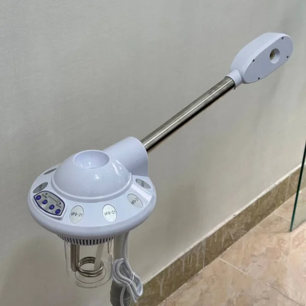 بخور تک لول گرم ایستاده