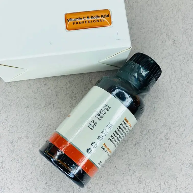 سرم ویتامین سی و کوجیک اسید سلاوی