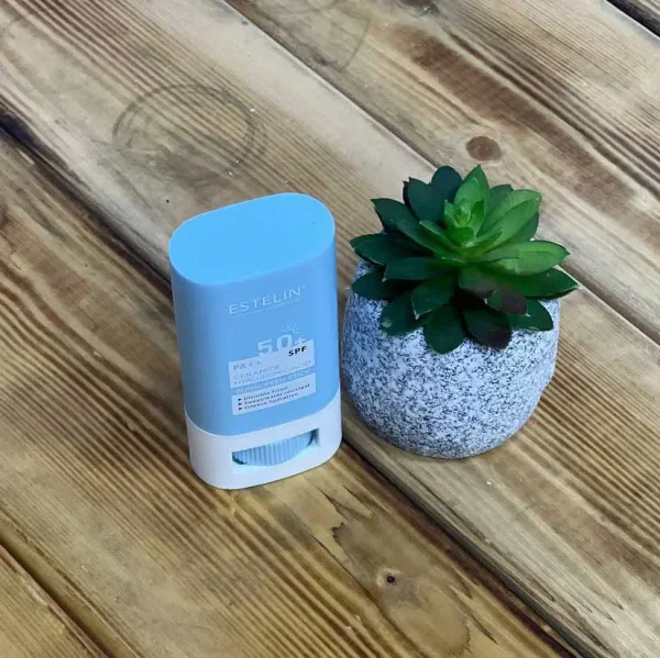 ضد آفتاب هیالورونیک اسید و سرامید استیکی استلین