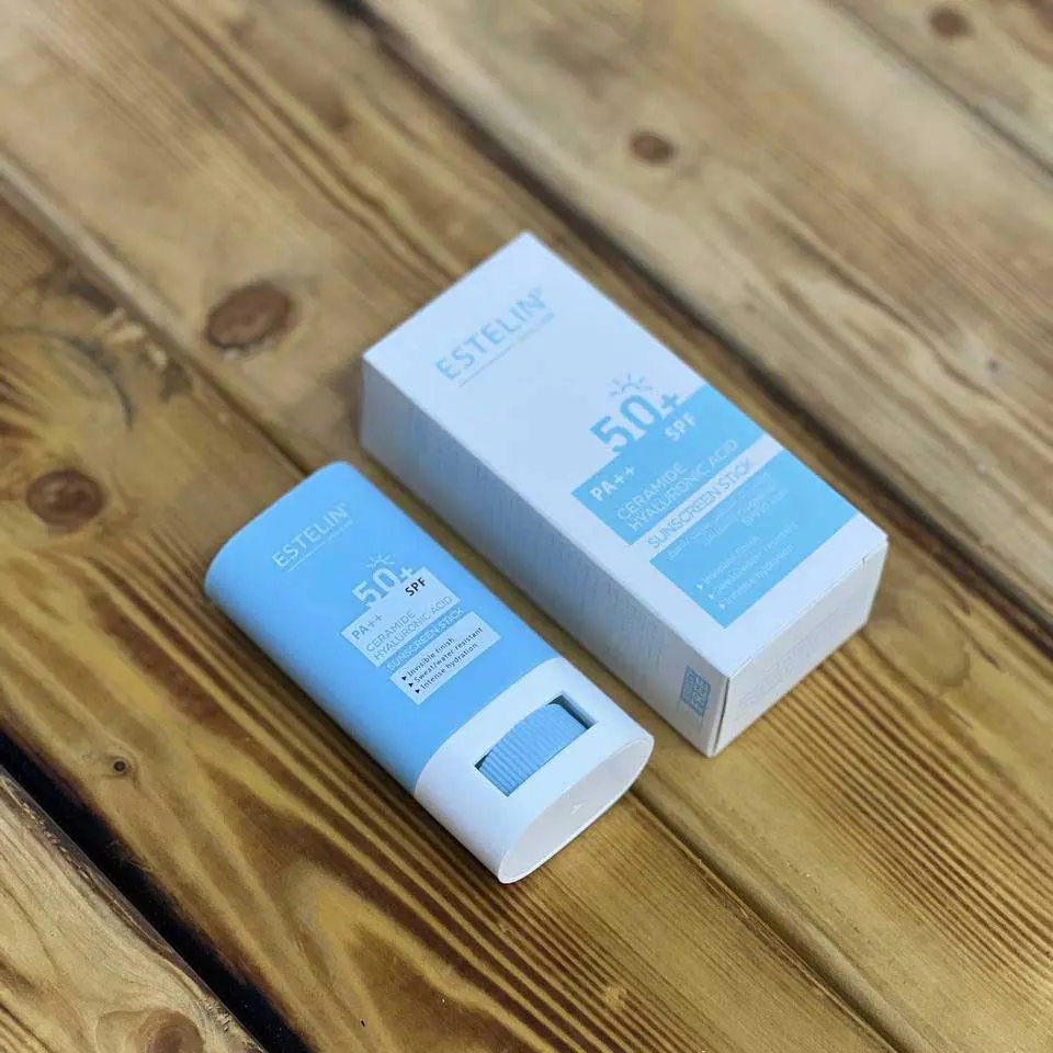 ضد آفتاب هیالورونیک اسید و سرامید استیکی استلین