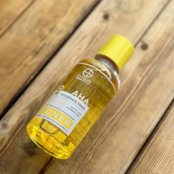 تونر AHA لایه بردار و روشن کننده پوست استلین