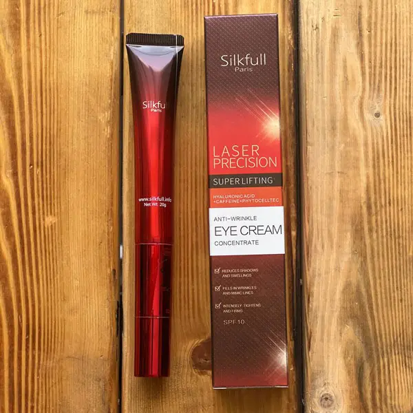 کرم دورچشم ویبره دار سیلکفول