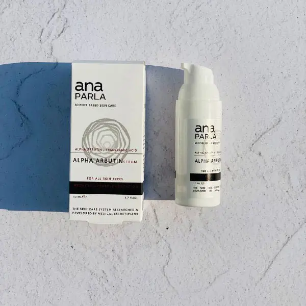 سرم آلفا آربوتین آناپارلا هومکر