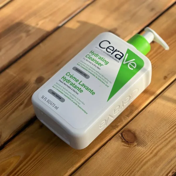 ژل شستشو مرطوب کننده صورت سراوی