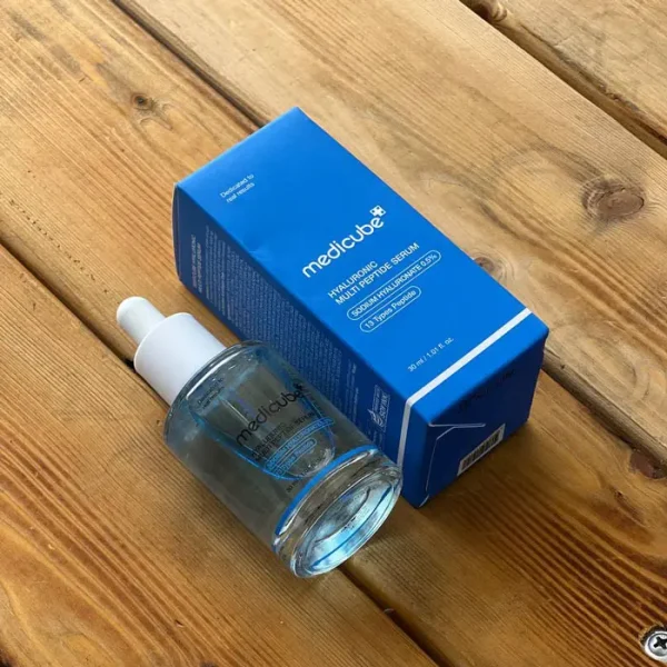 سرم آبرسان هیالورونیک اسید و مولتی پپتاید مدی کیوب