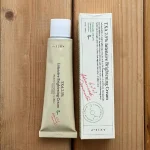 کرم ترانگزامیک اسید 2.5% اکسیس وای
